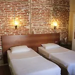 منزل للإقامة Macide Hanim Konagi *