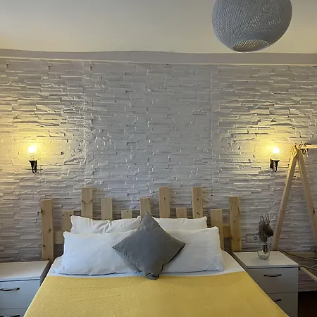 Macide Hanim Konagi Alloggio in famiglia