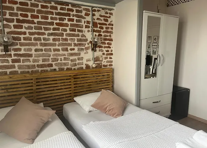 Macide Hanim Konagi * Ayvalı